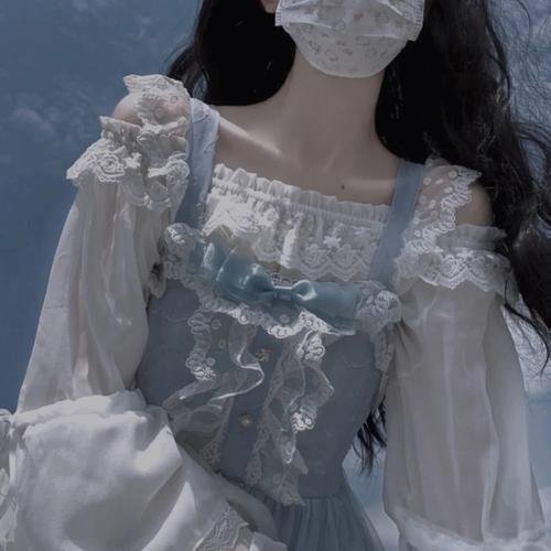 女摄青鬼游埠